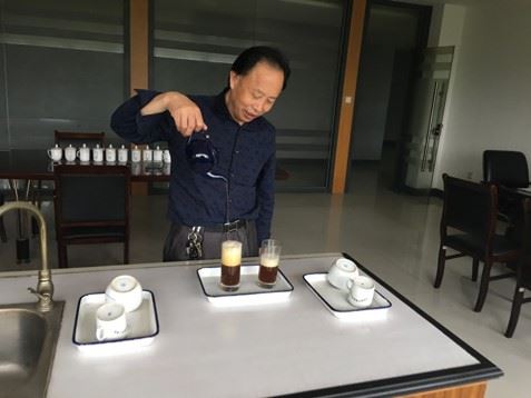 tea brewing